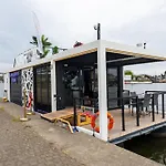 Houseboat Energyapart 슈체친