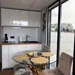 Houseboat Energyapart Apartament *