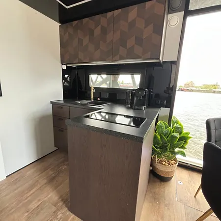 Houseboat Szczecin