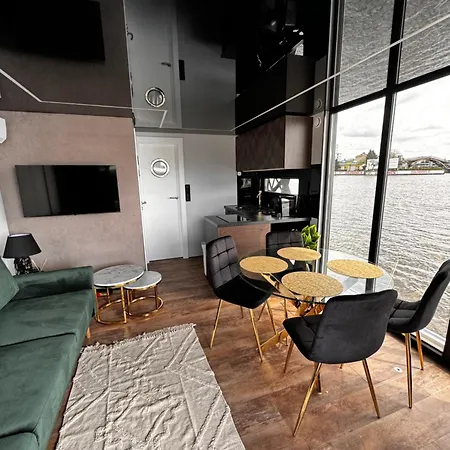 Houseboat Szczecin