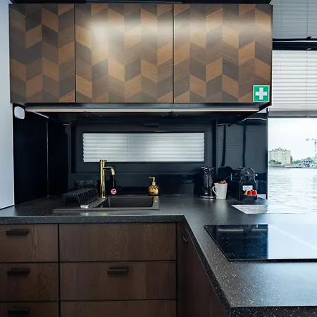 Houseboat Daire