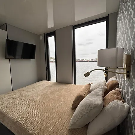Apartament Houseboat